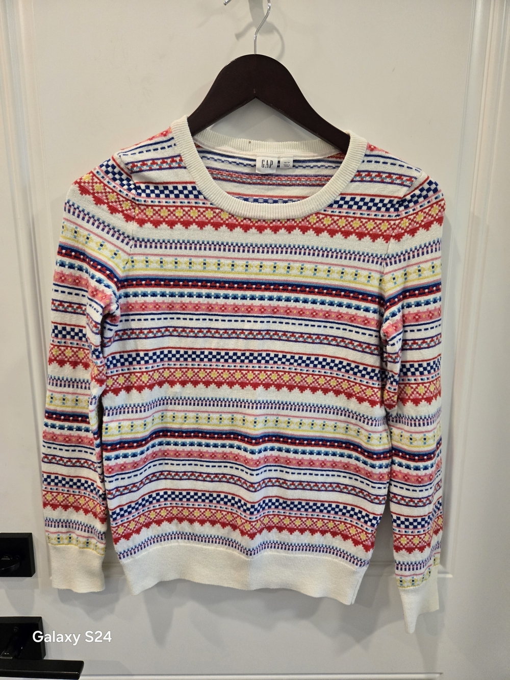 GAP Cream Crewneck Sweater with Red, Blue, Yellow & Pink Fair Isle Stripes